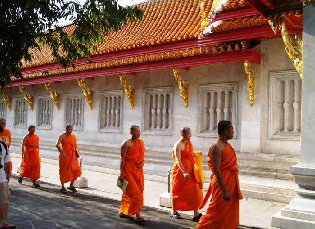 монах тайланде, делать, будды, правило,монах женщин,  перед, тайцы семья, можно, тайского короля фото, просто, особенно монахи