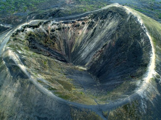 вулкана, извержения, деревни, уничтожена, года, полностью, годы, метров, время, Вулкан, является, многие, лавы, роста, близлежащей, штате, Мичоакан, находится